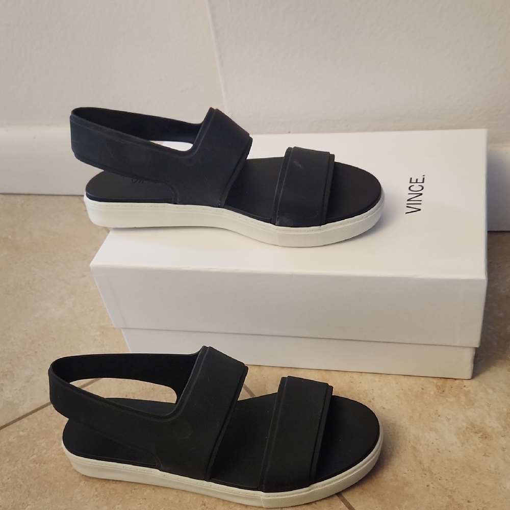 Vince Eres Black Rubberized Sandal With White Platform. New In Box.